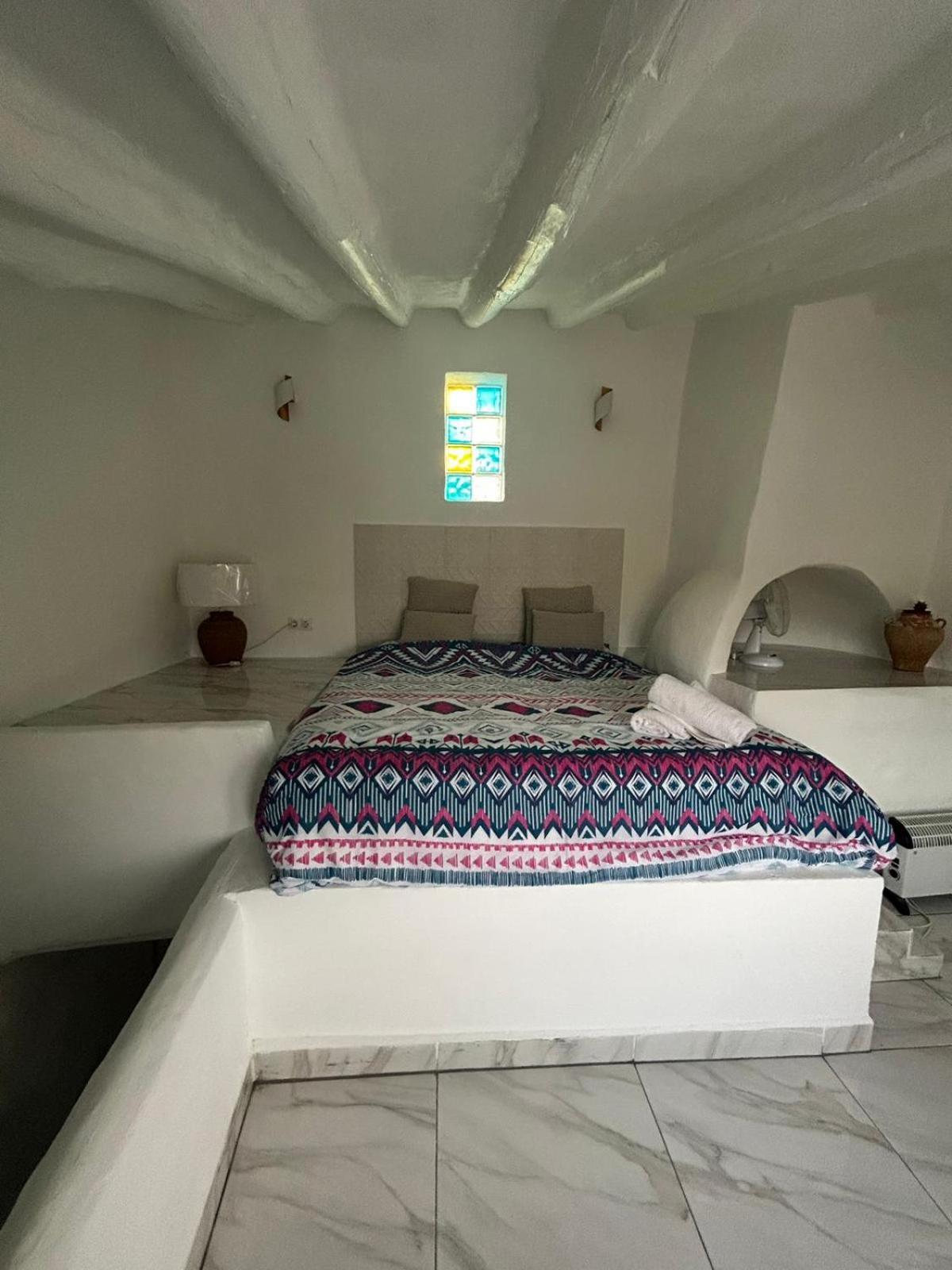 Villa The Crystal Cave à Zújar Extérieur photo
