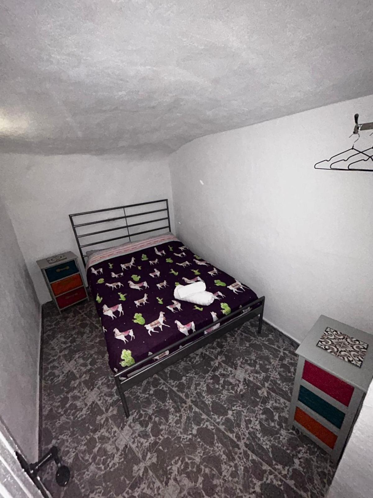 Villa The Crystal Cave à Zújar Extérieur photo